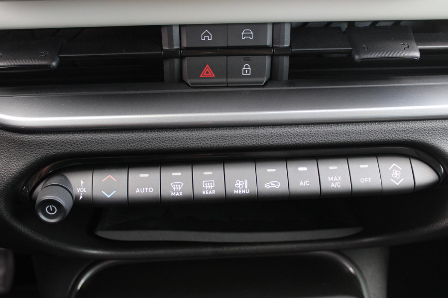 Fiat 600 1.2 110PK Hybrid LA PRIMA | NAVIGATIE | LEDEREN BEKLEDING | ELEKTRISCH BEDIENBARE BESTUURDERSSTOEL MET MASSAGE FUNCTIE | VOORSTOELEN VERWARMD | KEYLESS ENTRY | ADAPTIVE CRUISE CONTROL | SCHAKELFLIPPERS | APPLE CARPLAY | ACHTERUITRIJ CAMERA | DODEHOEKDETECTIE | DAB+ RADIO | DRAADLOOS LADEN |