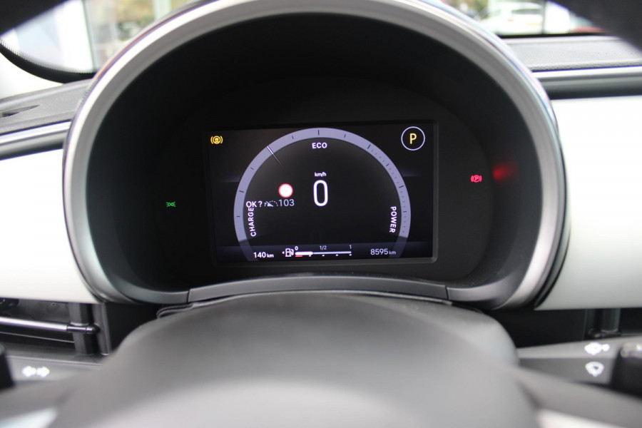 Fiat 600 1.2 110PK Hybrid LA PRIMA | NAVIGATIE | LEDEREN BEKLEDING | ELEKTRISCH BEDIENBARE BESTUURDERSSTOEL MET MASSAGE FUNCTIE | VOORSTOELEN VERWARMD | KEYLESS ENTRY | ADAPTIVE CRUISE CONTROL | SCHAKELFLIPPERS | APPLE CARPLAY | ACHTERUITRIJ CAMERA | DODEHOEKDETECTIE | DAB+ RADIO | DRAADLOOS LADEN |