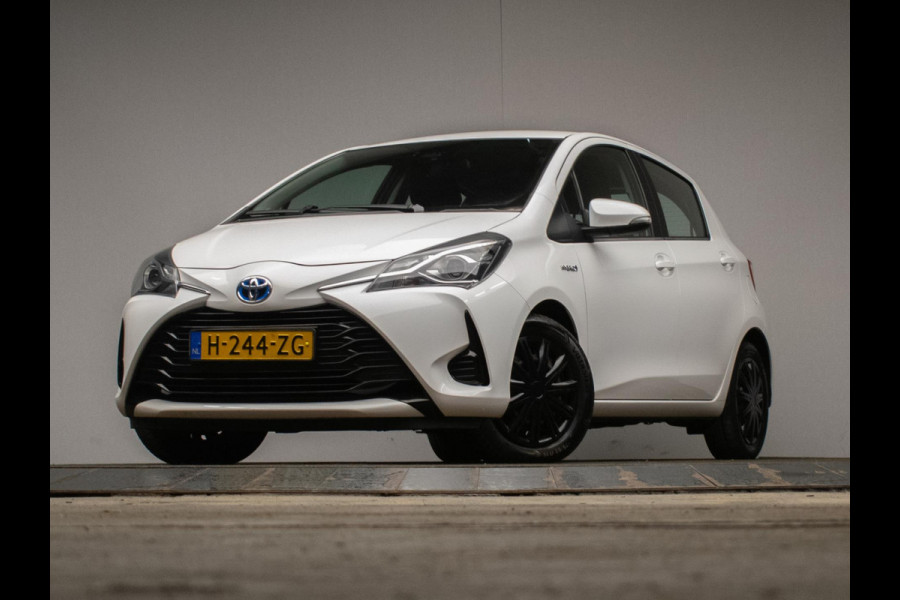 Toyota Yaris 1.5 Hybrid Active (NAVI,LED,CRUISE,CAMERA,SPORTSTOELEN,CLIMATE,GETINT,PDC,NETTESTAAT)