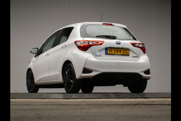 Toyota Yaris 1.5 Hybrid Active (NAVI,LED,CRUISE,CAMERA,SPORTSTOELEN,CLIMATE,GETINT,PDC,NETTESTAAT)