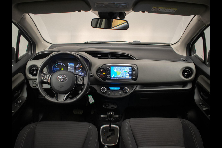 Toyota Yaris 1.5 Hybrid Active (NAVI,LED,CRUISE,CAMERA,SPORTSTOELEN,CLIMATE,GETINT,PDC,NETTESTAAT)