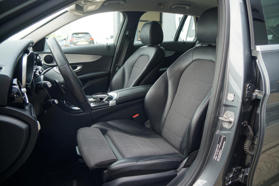 Mercedes-Benz C-Klasse Estate 220 CDI Sport Edition Premium Plus + TREKHAAK / NAVIGATIE / DODEHOEKDETECTIE / STOELVERWARMING