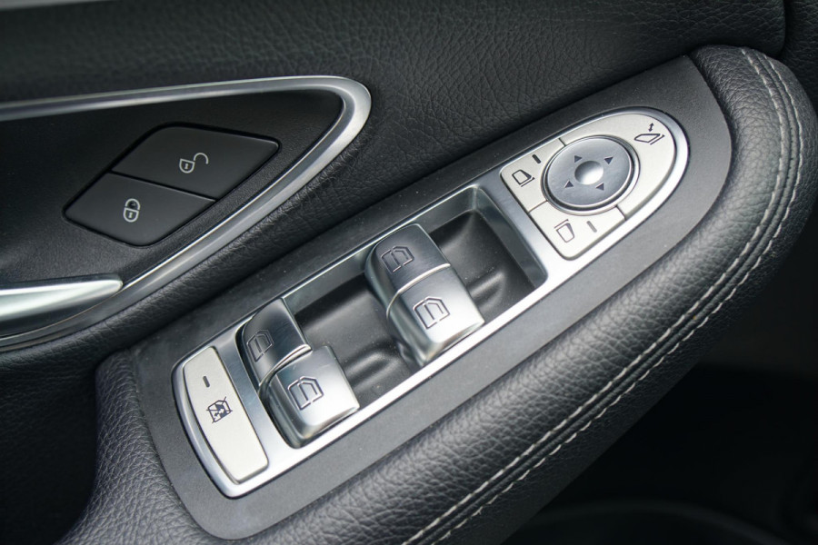 Mercedes-Benz C-Klasse Estate 220 CDI Sport Edition Premium Plus + TREKHAAK / NAVIGATIE / DODEHOEKDETECTIE / STOELVERWARMING