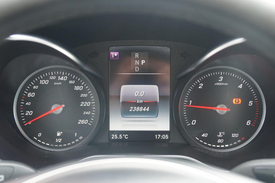 Mercedes-Benz C-Klasse Estate 220 CDI Sport Edition Premium Plus + TREKHAAK / NAVIGATIE / DODEHOEKDETECTIE / STOELVERWARMING