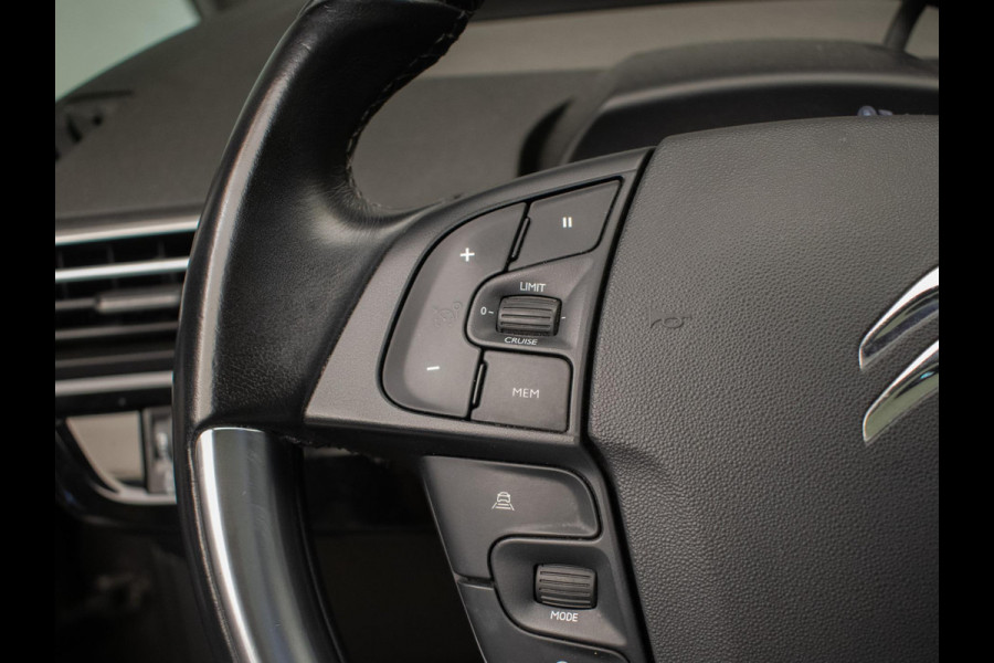 Citroën Grand C4 Spacetourer 1.2 PureTech Shine Sport 7p (PANORAMADAK,NAVI,CAMERA,LMVELGEN,CRUISE,CLIMATE,SPORTSTOELEN,NETTESTAAT)
