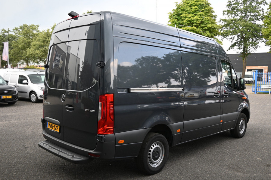 Mercedes-Benz Sprinter 317 CDI L2H2 Pro HD LED, Navigatie, Aflegvak boven hemel, Draadloos opladen, Etc.