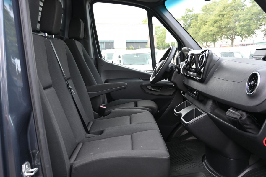 Mercedes-Benz Sprinter 317 CDI L2H2 Pro HD LED, Navigatie, Aflegvak boven hemel, Draadloos opladen, Etc.