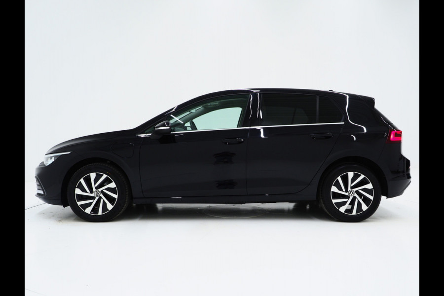 Volkswagen Golf 1.4 eHybrid Style 204PK | Massage | Head Up | Virtual | Keyless | Adaptive Cruise | Carplay | DAB