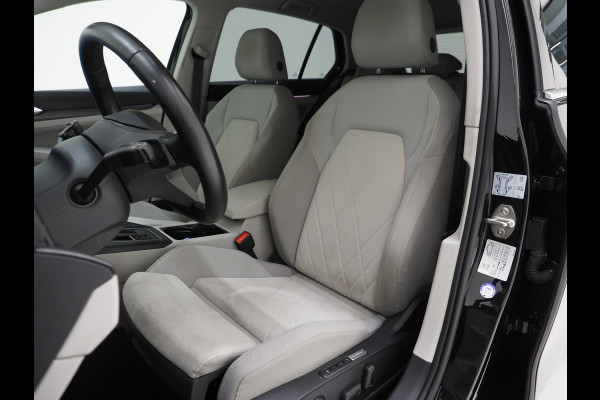 Volkswagen Golf 1.4 eHybrid Style 204PK | Massage | Head Up | Virtual | Keyless | Adaptive Cruise | Carplay | DAB