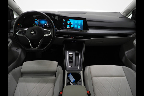 Volkswagen Golf 1.4 eHybrid Style 204PK | Massage | Head Up | Virtual | Keyless | Adaptive Cruise | Carplay | DAB