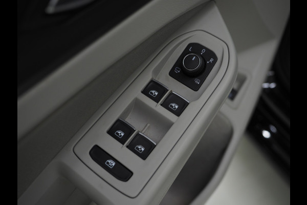 Volkswagen Golf 1.4 eHybrid Style 204PK | Massage | Head Up | Virtual | Keyless | Adaptive Cruise | Carplay | DAB