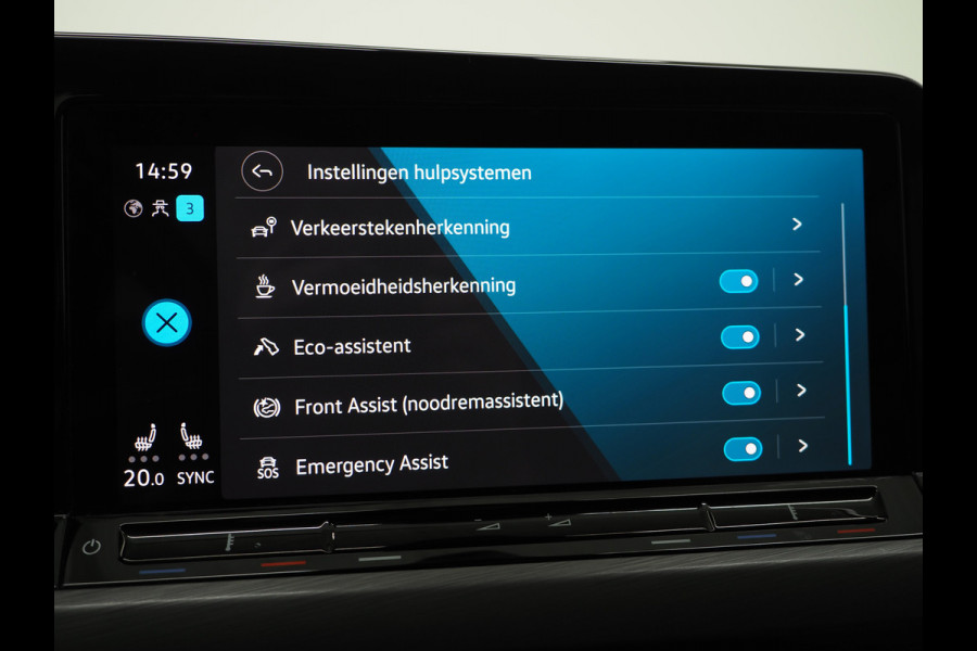 Volkswagen Golf 1.4 eHybrid Style 204PK | Massage | Head Up | Virtual | Keyless | Adaptive Cruise | Carplay | DAB