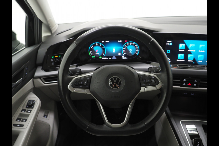 Volkswagen Golf 1.4 eHybrid Style 204PK | Massage | Head Up | Virtual | Keyless | Adaptive Cruise | Carplay | DAB
