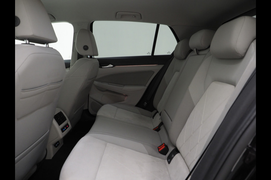 Volkswagen Golf 1.4 eHybrid Style 204PK | Massage | Head Up | Virtual | Keyless | Adaptive Cruise | Carplay | DAB