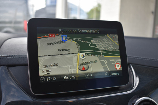 Mercedes-Benz B-Klasse 180 AMG-Line | Panoramadak | Carplay | Leder | Camera