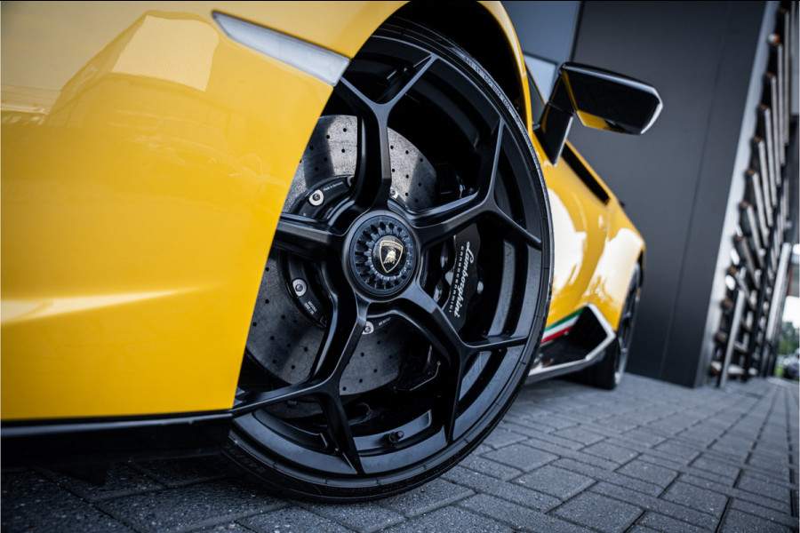 Lamborghini Huracan 5.2 V10 Performante - Giallo Inti | Forged Carbon | ALA | Lift | Sensonum | Camera