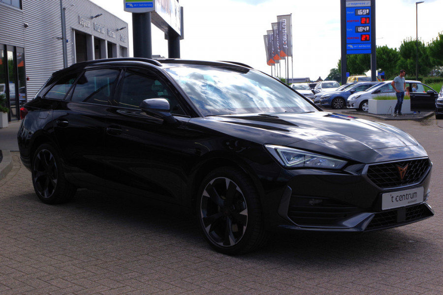 CUPRA Leon Sportstourer 1.4 e-Hybrid 204 PK BNS, Trekhaak, Stoelverwarming, Kuipstoelen, LED,