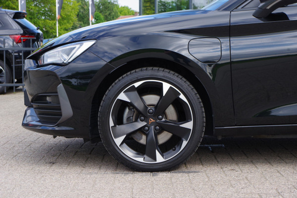 CUPRA Leon Sportstourer 1.4 e-Hybrid 204 PK BNS, Trekhaak, Stoelverwarming, Kuipstoelen, LED,