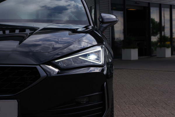 CUPRA Leon Sportstourer 1.4 e-Hybrid 204 PK BNS, Trekhaak, Stoelverwarming, Kuipstoelen, LED,
