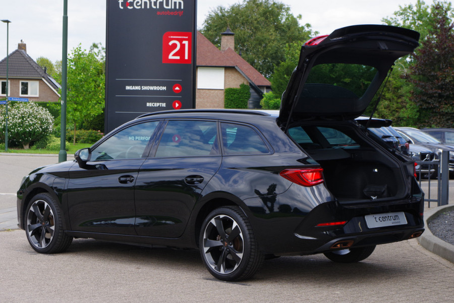 CUPRA Leon Sportstourer 1.4 e-Hybrid 204 PK BNS, Trekhaak, Stoelverwarming, Kuipstoelen, LED,