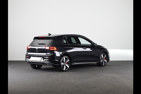 Volkswagen Golf 1.4 eHybrid GTE 245 pk Automaat (DSG) | Navigatie | Parkeersensoren (Park assist) | Adaptieve cruise control | Matrix LED koplampen | Stoelverwarming |
