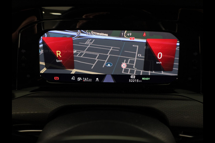 Volkswagen Golf 1.4 eHybrid GTE 245 pk Automaat (DSG) | Navigatie | Parkeersensoren (Park assist) | Adaptieve cruise control | Matrix LED koplampen | Stoelverwarming |