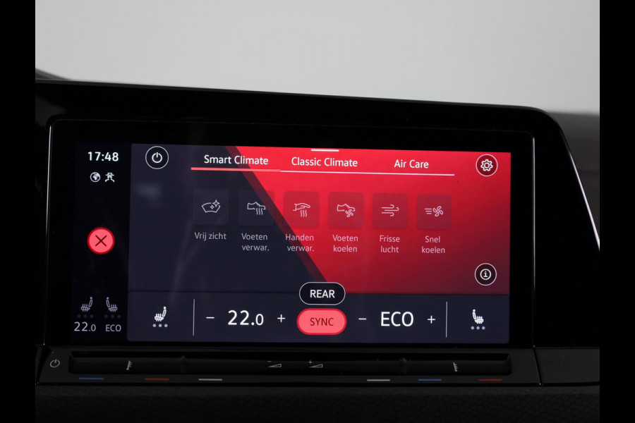 Volkswagen Golf 1.4 eHybrid GTE 245 pk Automaat (DSG) | Navigatie | Parkeersensoren (Park assist) | Adaptieve cruise control | Matrix LED koplampen | Stoelverwarming |