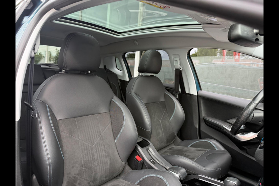 Peugeot 2008 1.2 PureTech | Pano | 110 PK | Clima | Camera