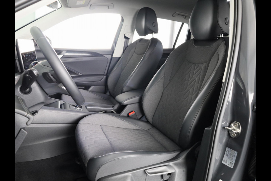 Volkswagen Tiguan 1.5 eTSI Life Edition 130 pk Automaat (DSG) | Navigatie | Elektr. trekhaak | Parkeersensoren (Park assist) | Achteruitrijcamera | Stoelverwarming |