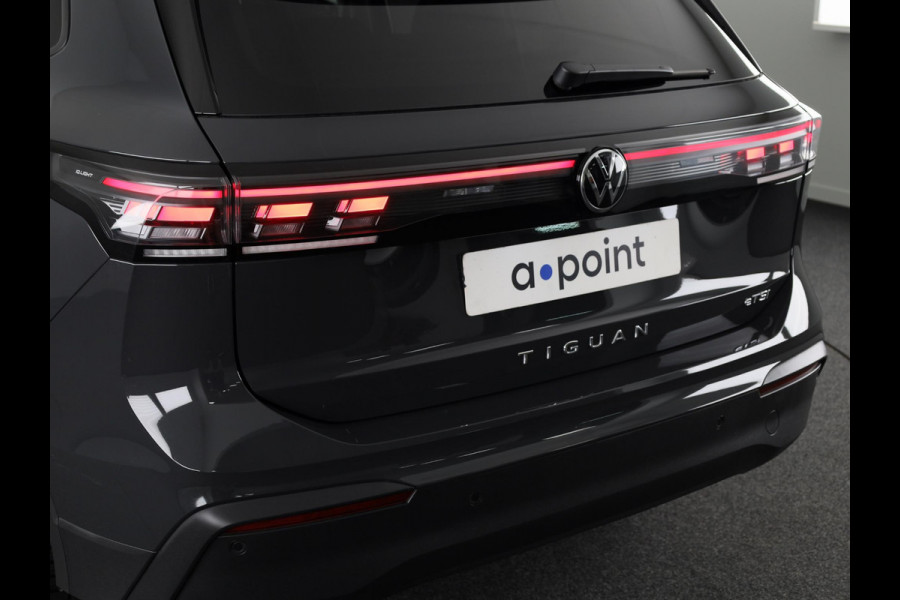 Volkswagen Tiguan 1.5 eTSI Life Edition 130 pk Automaat (DSG) | Navigatie | Elektr. trekhaak | Parkeersensoren (Park assist) | Achteruitrijcamera | Stoelverwarming |