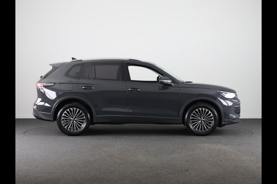 Volkswagen Tiguan 1.5 eTSI Life Edition 130 pk Automaat (DSG) | Navigatie | Elektr. trekhaak | Parkeersensoren (Park assist) | Achteruitrijcamera | Stoelverwarming |