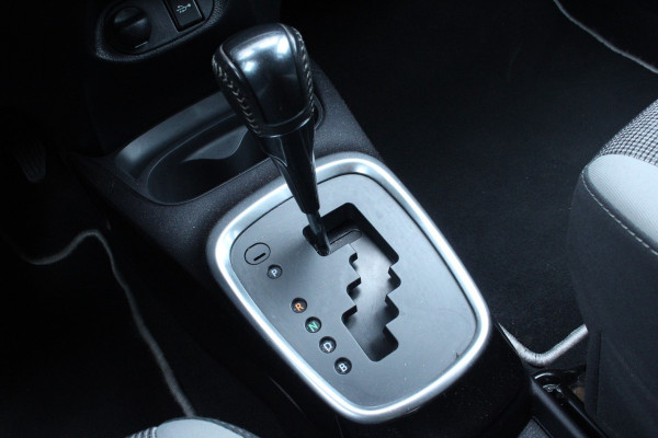 Toyota Yaris 1.5 Hybrid Y20 LUXE UITV. 2eEIG! NAV CAMRA STOELVW ECC '19
