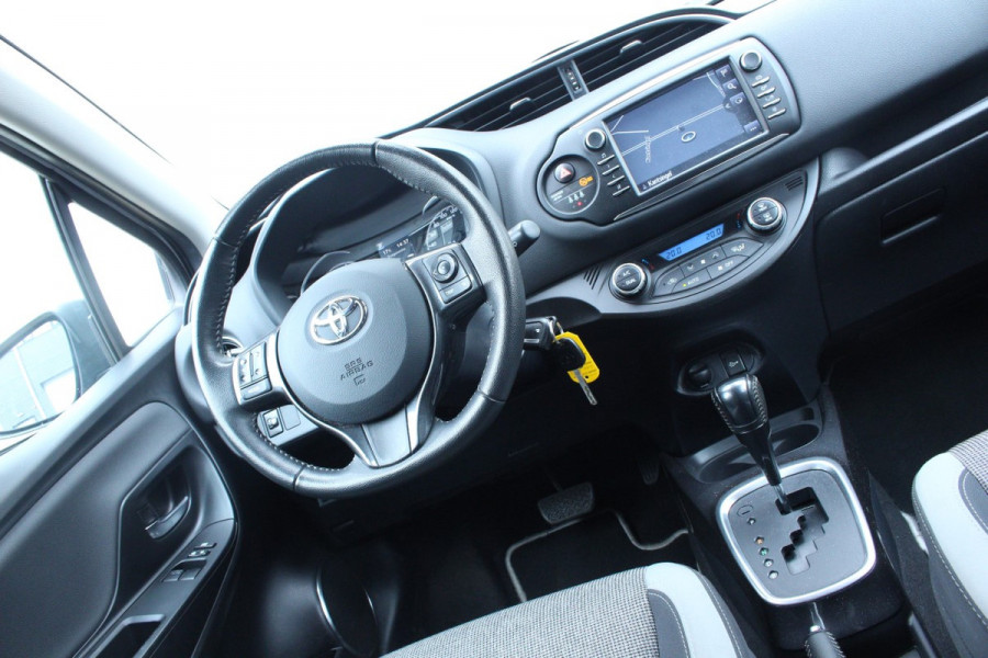 Toyota Yaris 1.5 Hybrid Y20 LUXE UITV. 2eEIG! NAV CAMRA STOELVW ECC '19