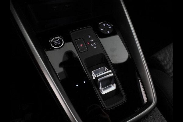 Audi A3 Sportback 40 TFSI e Business edition 204pk | Navigatie | Adaptive cruise control | Apple Carplay /Android Auto | Lichtmetalen velgen