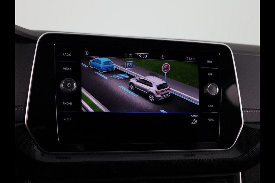 Volkswagen T-Cross 1.0 TSI R-Line 116 pk Automaat (DSG) | Verlengde garantie | Navigatie via App | Parkeersensoren | Adaptieve cruise control | LED koplampen | R-Line |