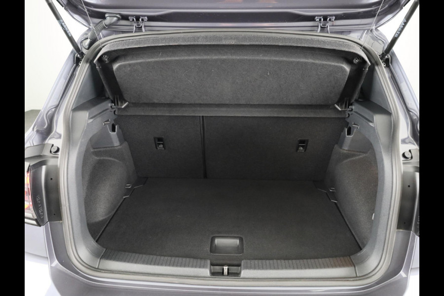 Volkswagen T-Cross 1.0 TSI R-Line 116 pk Automaat (DSG) | Verlengde garantie | Navigatie via App | Parkeersensoren | Adaptieve cruise control | LED koplampen | R-Line |