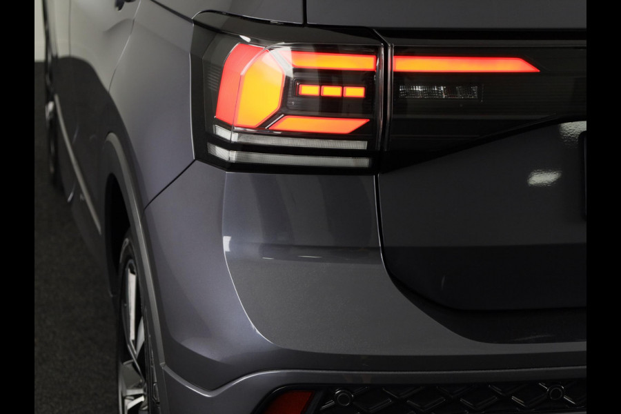 Volkswagen T-Cross 1.0 TSI R-Line 116 pk Automaat (DSG) | Verlengde garantie | Navigatie via App | Parkeersensoren | Adaptieve cruise control | LED koplampen | R-Line |