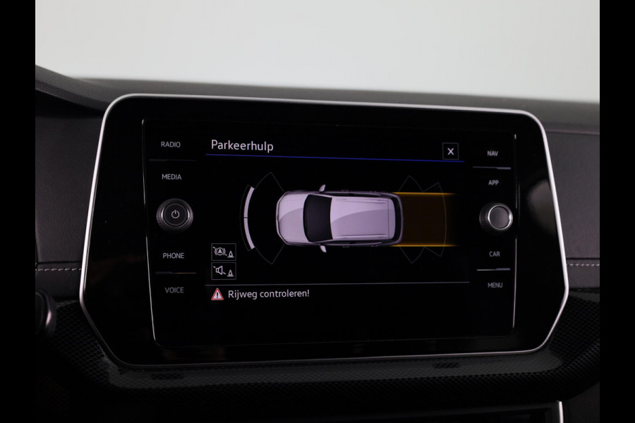 Volkswagen T-Cross 1.0 TSI R-Line 116 pk Automaat (DSG) | Verlengde garantie | Navigatie via App | Parkeersensoren | Adaptieve cruise control | LED koplampen | R-Line |
