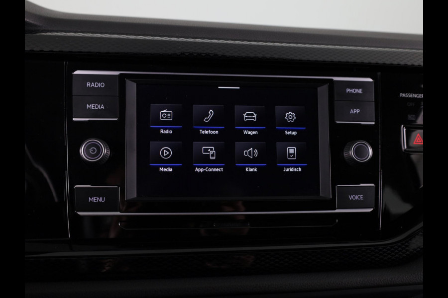 Volkswagen Polo 1.0 TSI Life 95 pk | Navigatie via App | Parkeersensoren | Adaptieve cruise control | LED koplampen | Apple Carplay/Android Auto |