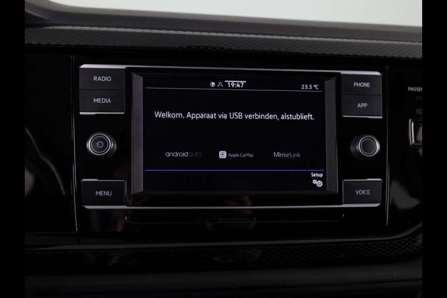 Volkswagen Polo 1.0 TSI Life 95 pk | Navigatie via App | Parkeersensoren | Adaptieve cruise control | LED koplampen | Apple Carplay/Android Auto |