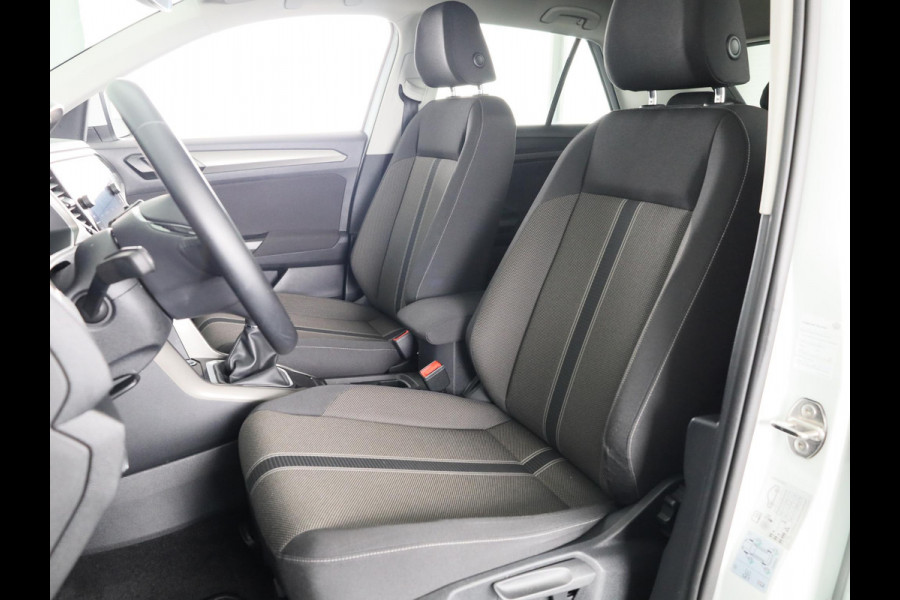 Volkswagen T-Roc 1.0 TSI Style 110 pk | Autom. airco | Adaptieve cruise control | Parkeersensoren |