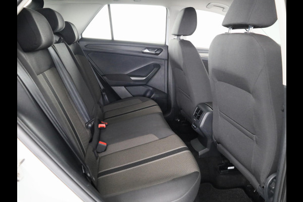 Volkswagen T-Roc 1.0 TSI Style 110 pk | Autom. airco | Adaptieve cruise control | Parkeersensoren |