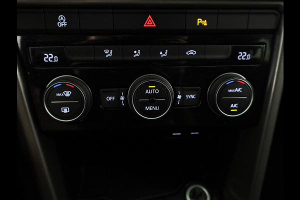 Volkswagen T-Roc 1.0 TSI Style 110 pk | Autom. airco | Adaptieve cruise control | Parkeersensoren |