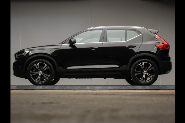 Volvo XC40 1.5 T5 Recharge Inscription (APPLE CARPLAY,HARMAN/KARDON,NAVI,STOELVERWARMING,LEDER,3D VIEW,LED,CAMERA,PDC,NETTESTAAT)