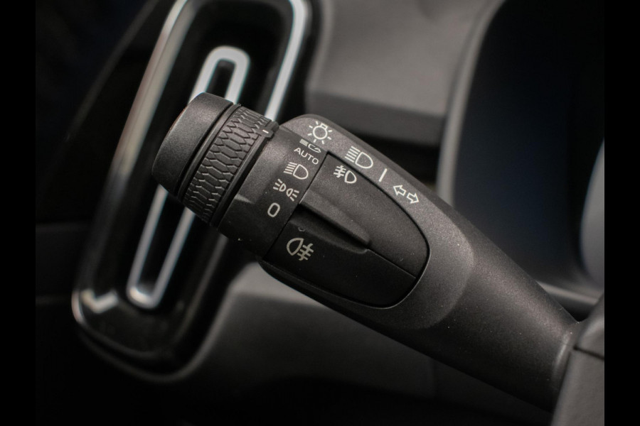 Volvo XC40 1.5 T5 Recharge Inscription (APPLE CARPLAY,HARMAN/KARDON,NAVI,STOELVERWARMING,LEDER,3D VIEW,LED,CAMERA,PDC,NETTESTAAT)