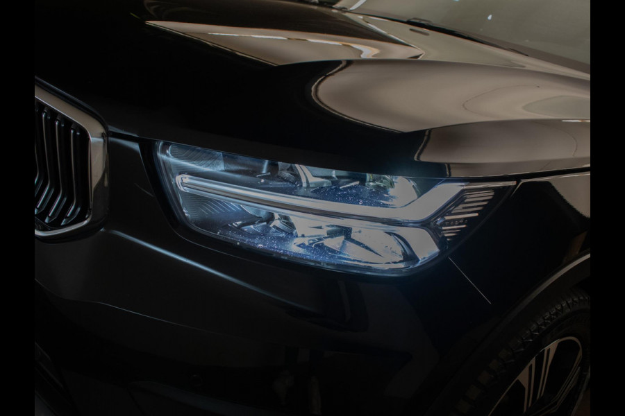 Volvo XC40 1.5 T5 Recharge Inscription (APPLE CARPLAY,HARMAN/KARDON,NAVI,STOELVERWARMING,LEDER,3D VIEW,LED,CAMERA,PDC,NETTESTAAT)