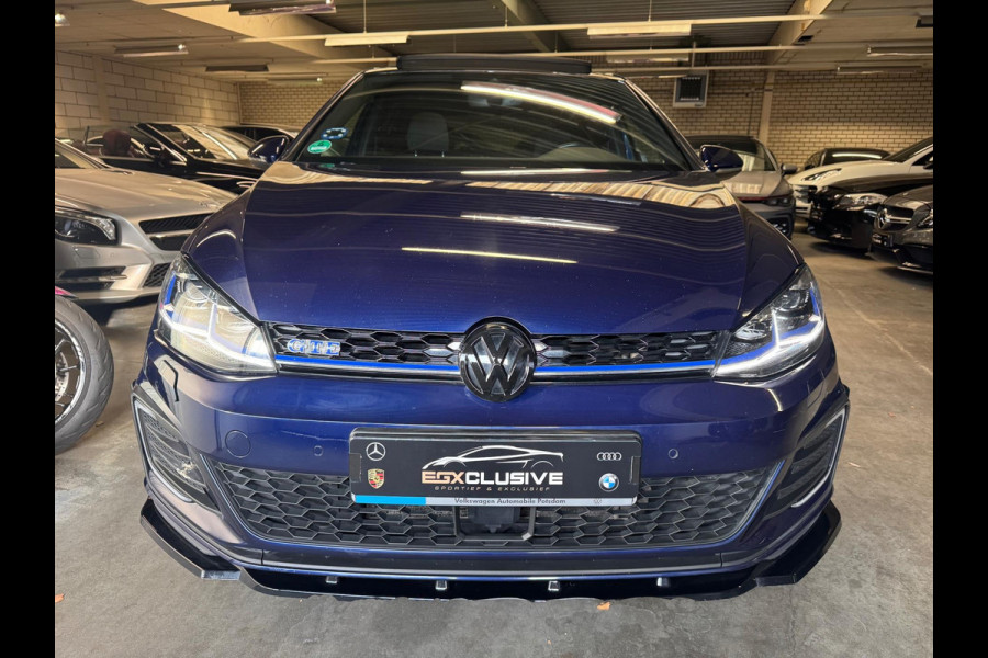 Volkswagen Golf 1.4 TSI PHEV GTE Pano/Akrapovic/Sterrenhemel