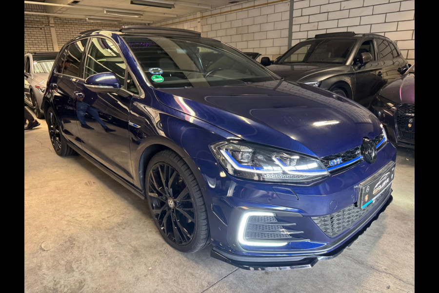 Volkswagen Golf 1.4 TSI PHEV GTE Pano/Akrapovic/Sterrenhemel