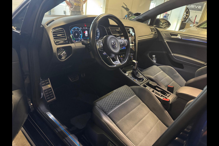 Volkswagen Golf 1.4 TSI PHEV GTE Pano/Akrapovic/Sterrenhemel