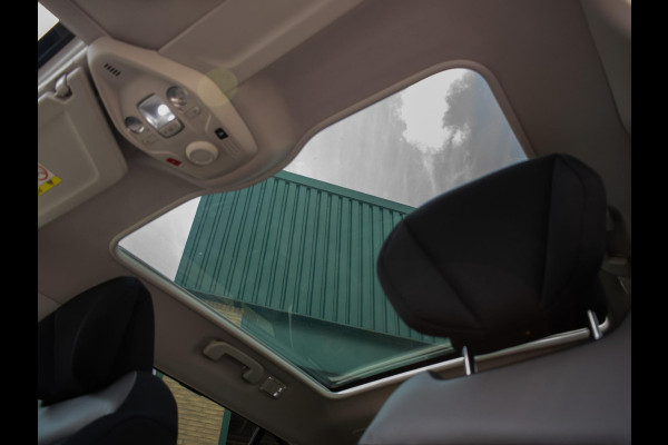 Citroën Grand C4 Spacetourer 1.2 PureTech Shine Sport 7p (PANORAMADAK,NAVI,CAMERA,CRUISE,LED,BLACKEDITION,SPORTSTOELEN,NETTESTAAT)